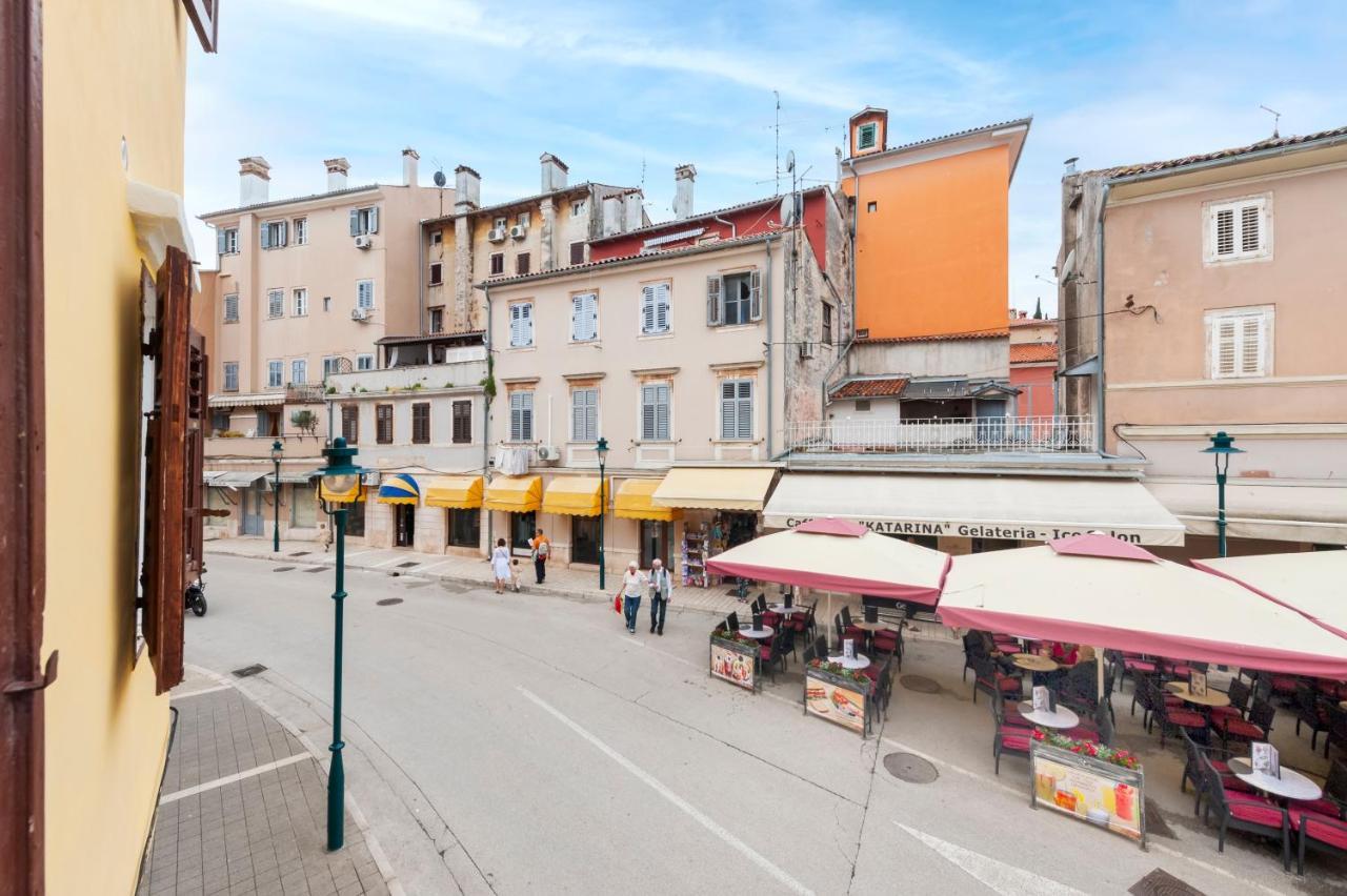 The Yellow House Apartments Rovinj Exterior photo